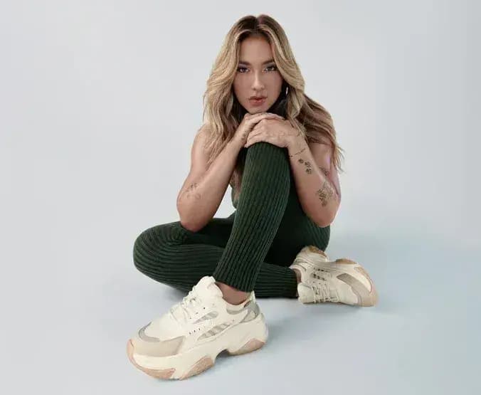 ANA CAPRI - 3