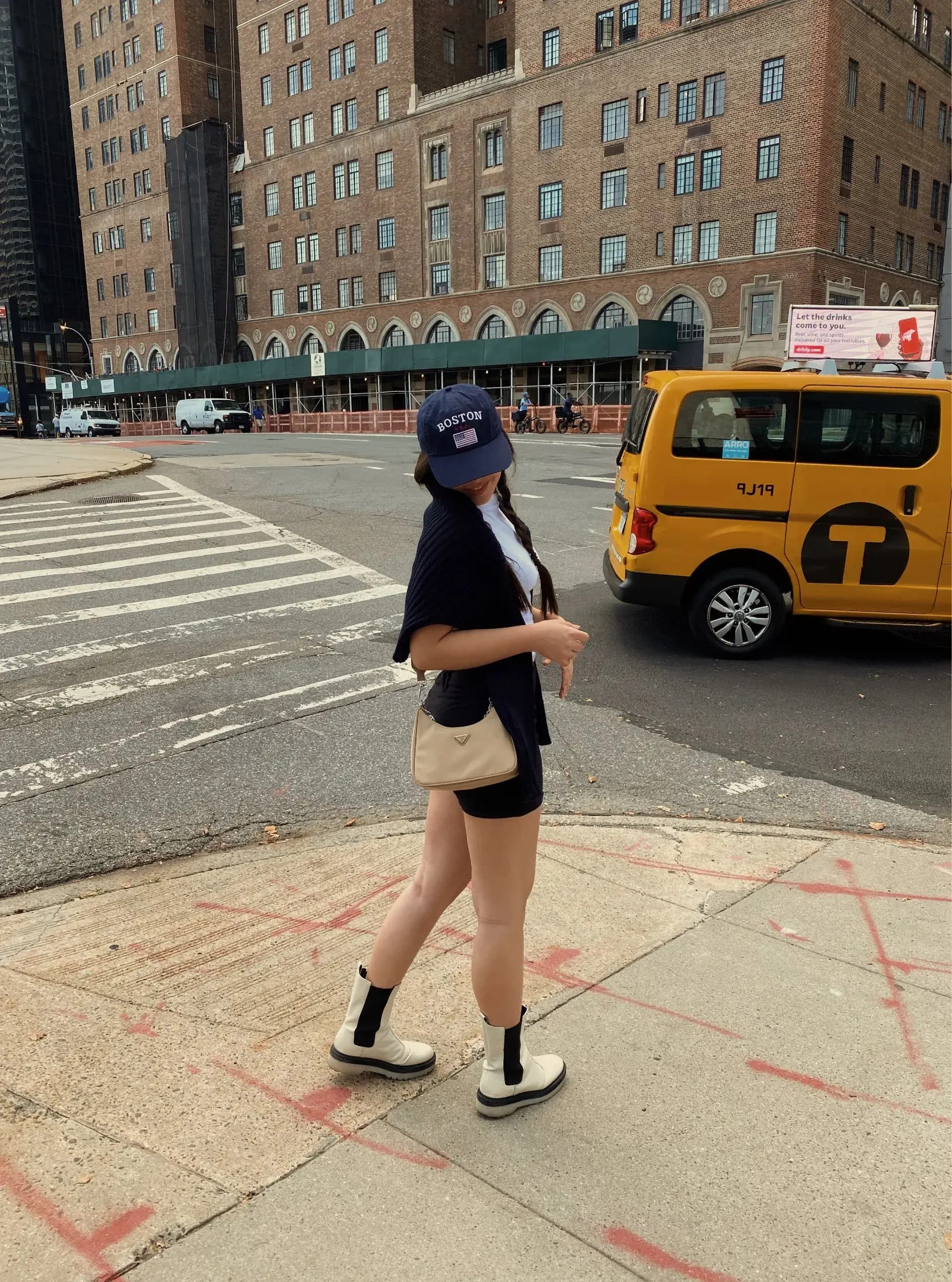 NEW YORK - 0