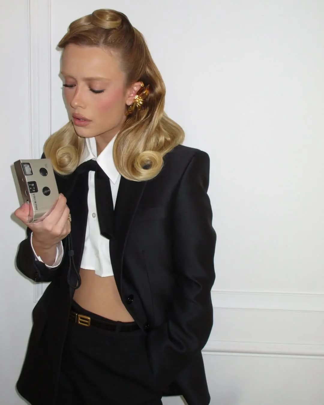 MARIA BRAZ X BALENCIAGA  - 0