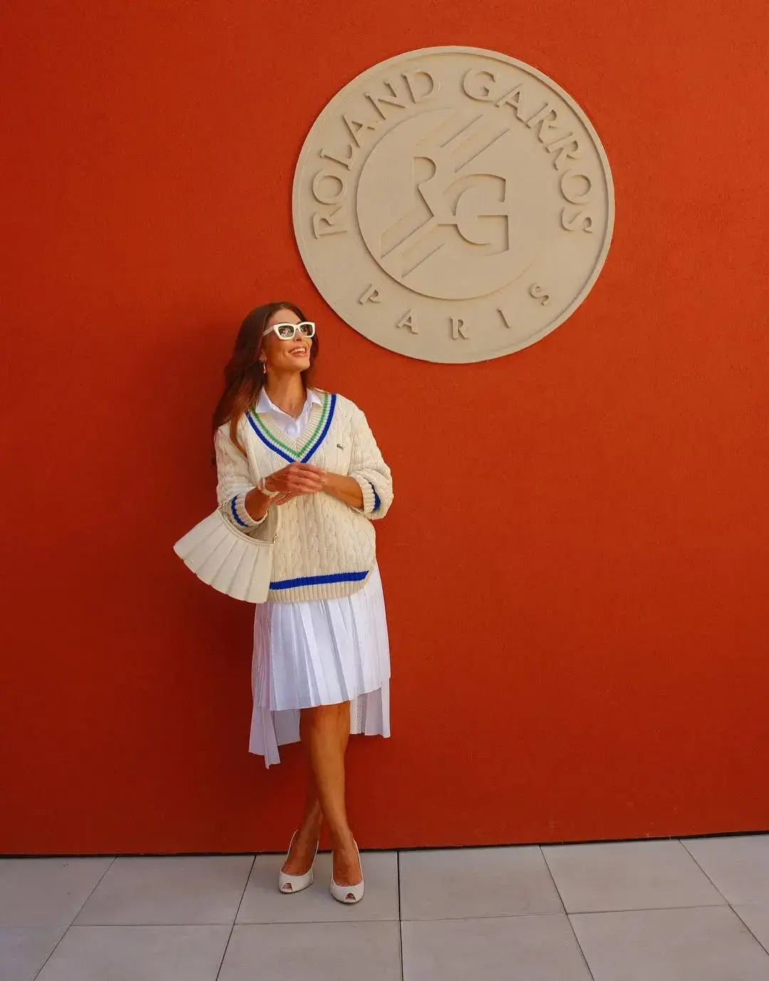 JULIANA PAES gallery 1