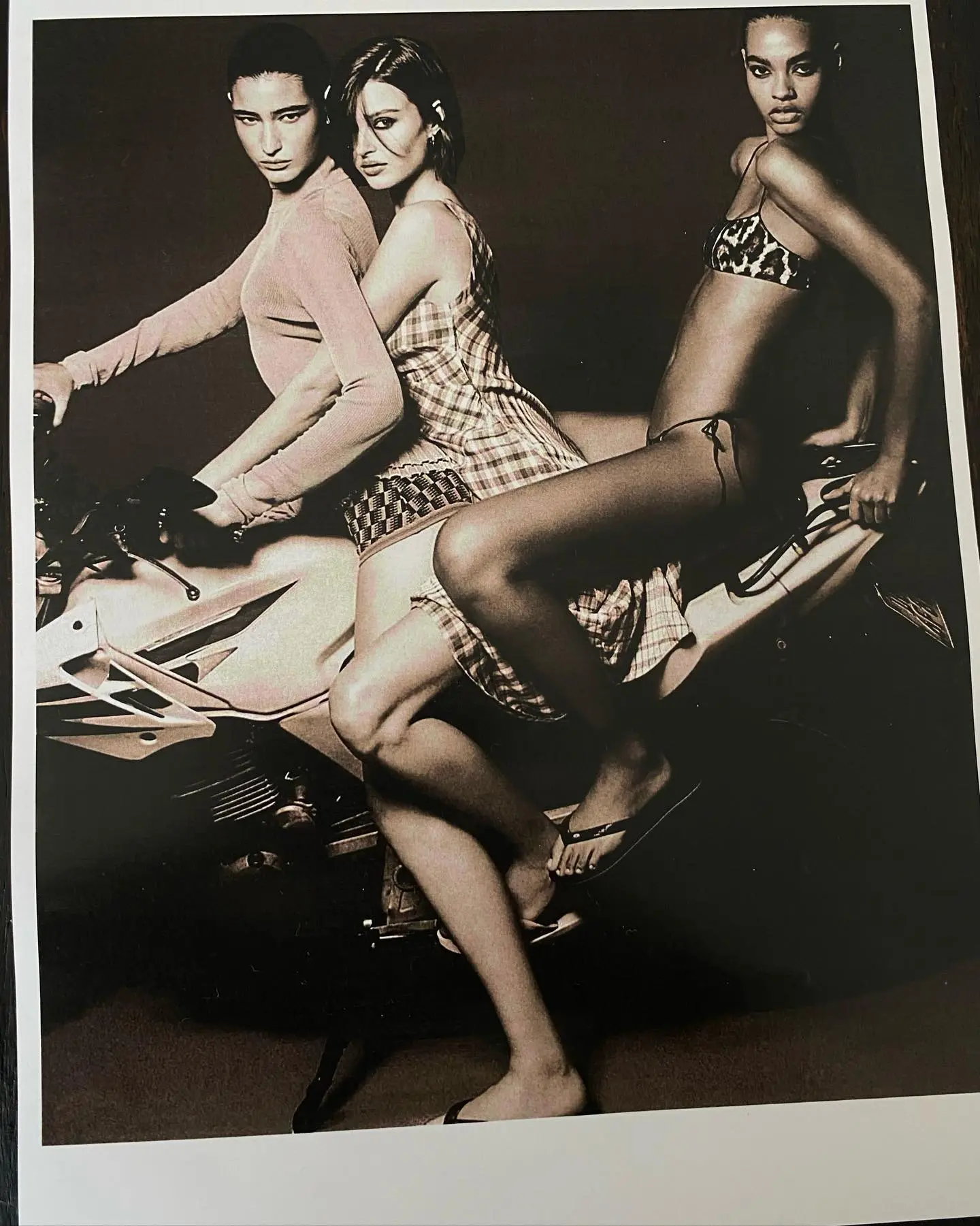 VOGUE LATAM  gallery 3